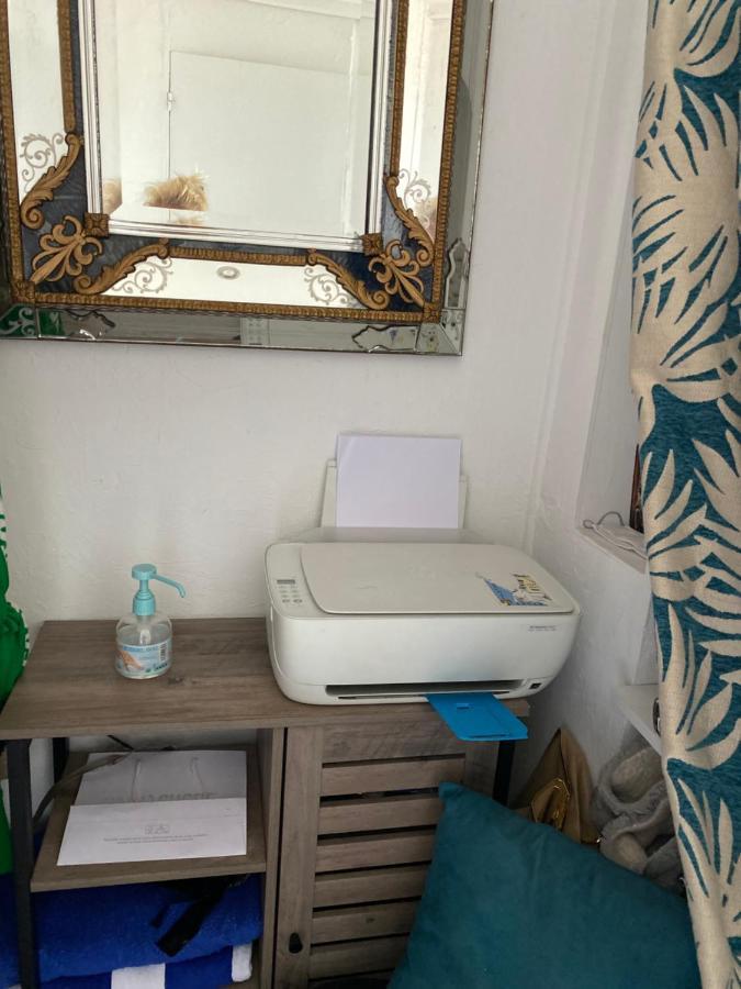 Face mer cannes Extérieur photo